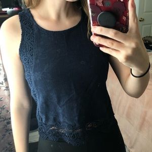 Hollister | blue lace crop | XS